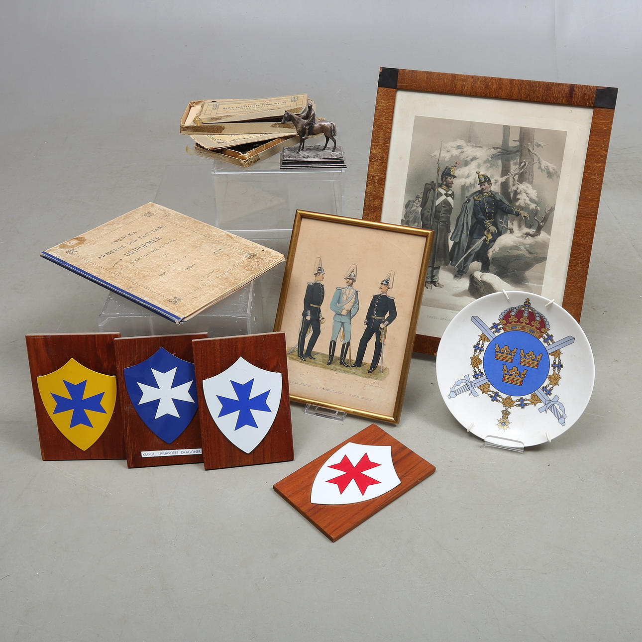 Ein Menge MILITARIA, 11 Teile, 19./20. Jahrhundert.