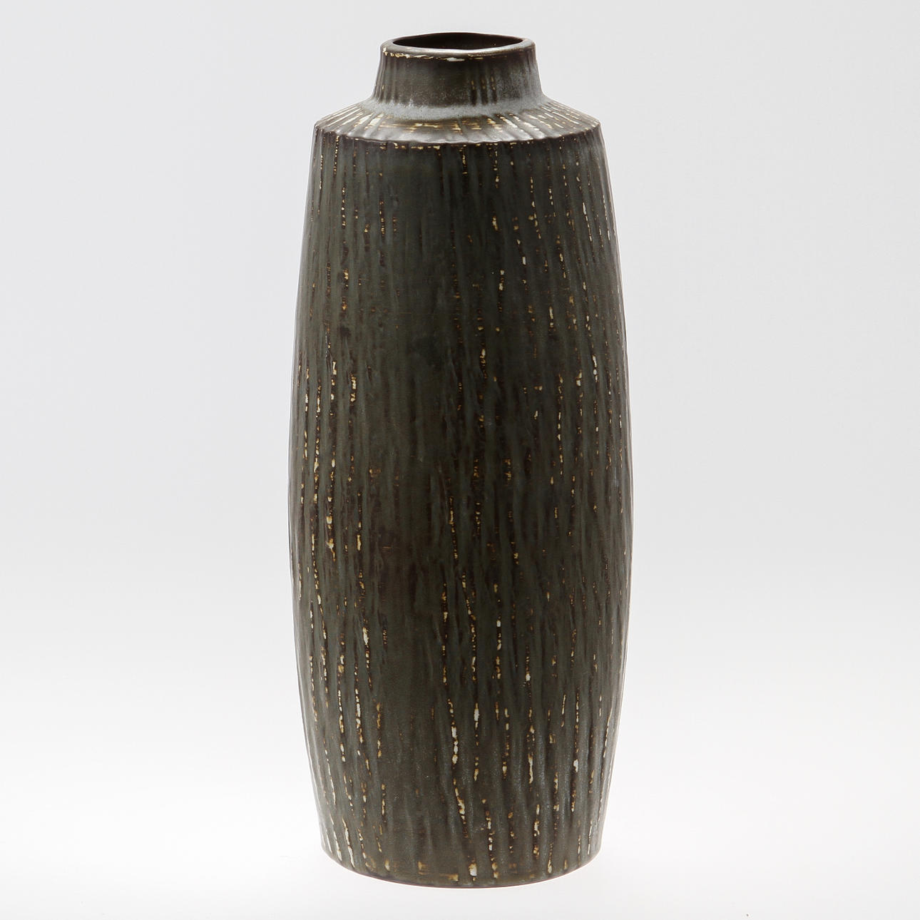 GOLVVAS, stengods. "Rubus", Gunnar Nylund, Rörstrand.