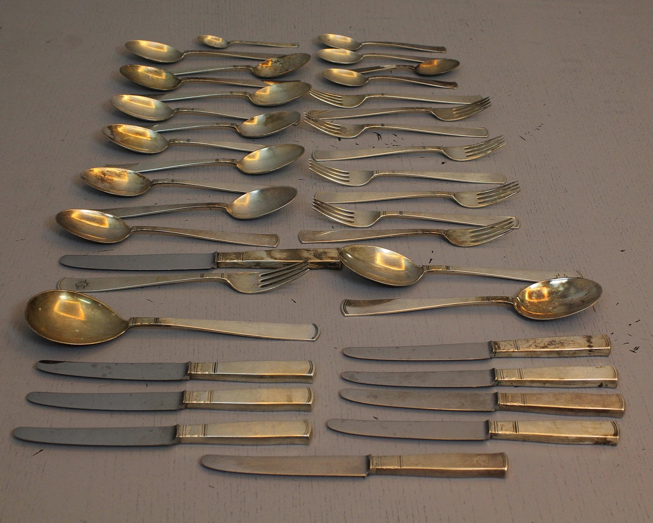 BESTICK, 35 delar, silver, "Rosenholm", GAB, 1940-tal. Jacob Ängman. Totalvikt 1628 gram inkl rostfria knivblad.