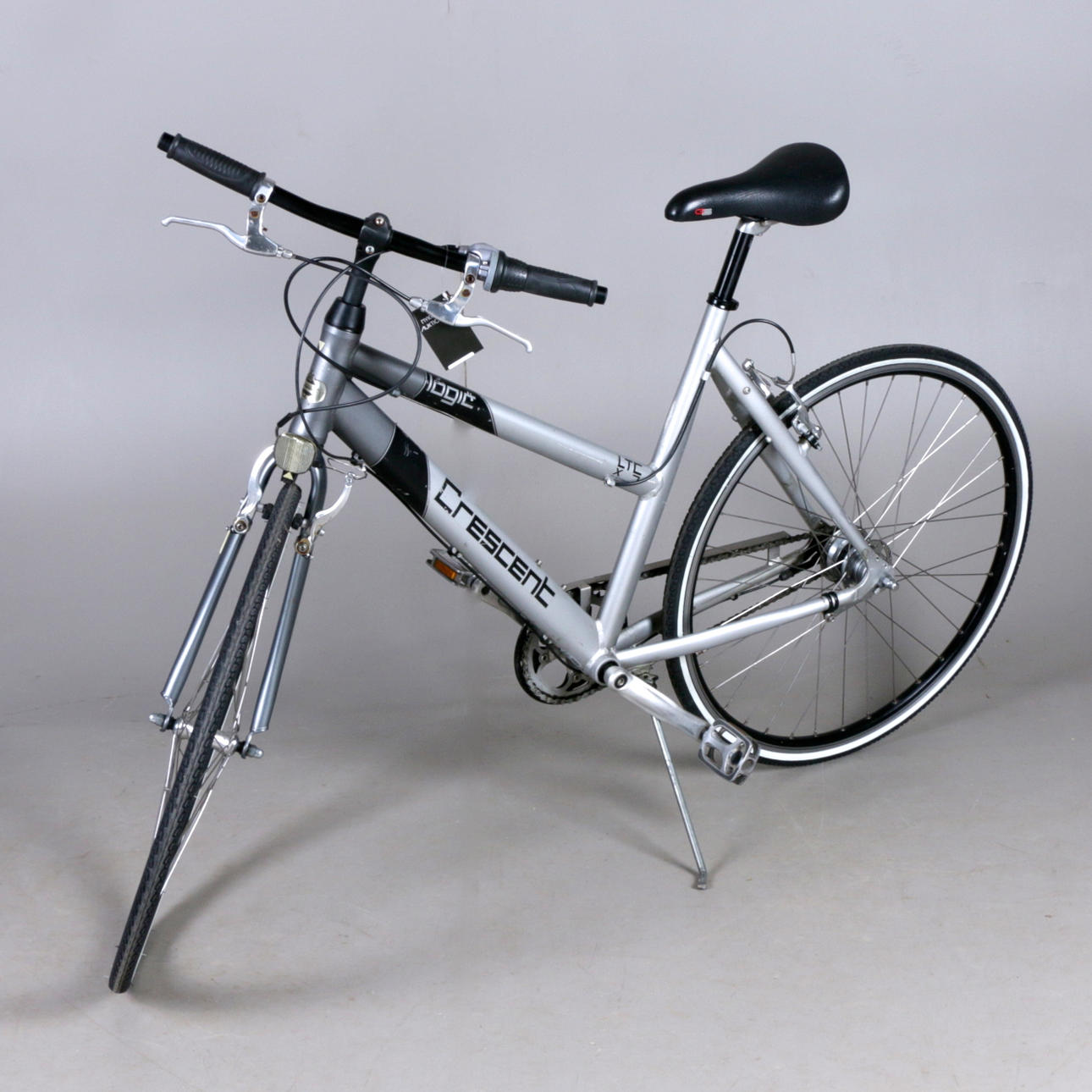 CYKEL, dam, Logic LTC, Crescent, 28 tum, samtida.