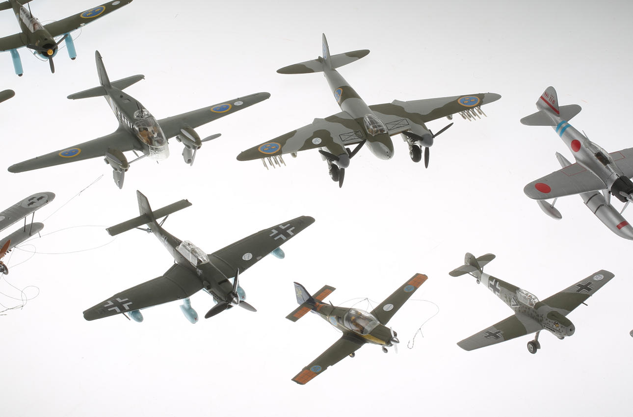 MODELLER, fly og helikoptere, plastik.