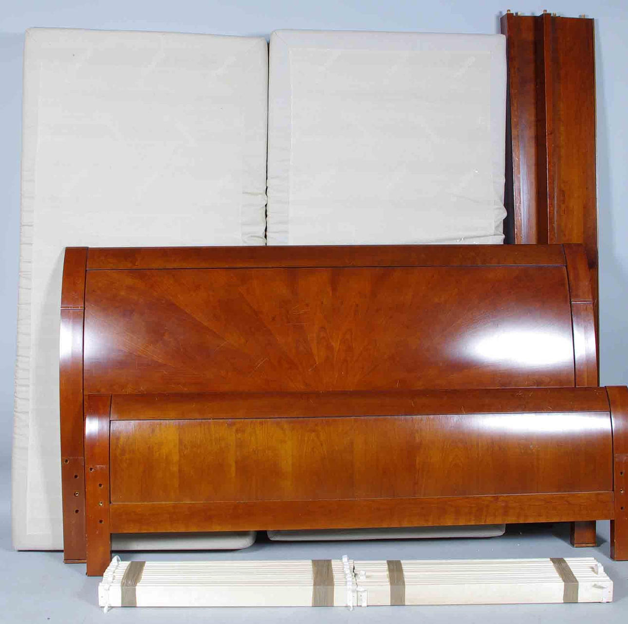 SÄNGMÖBEL, Grange, Frankrike.