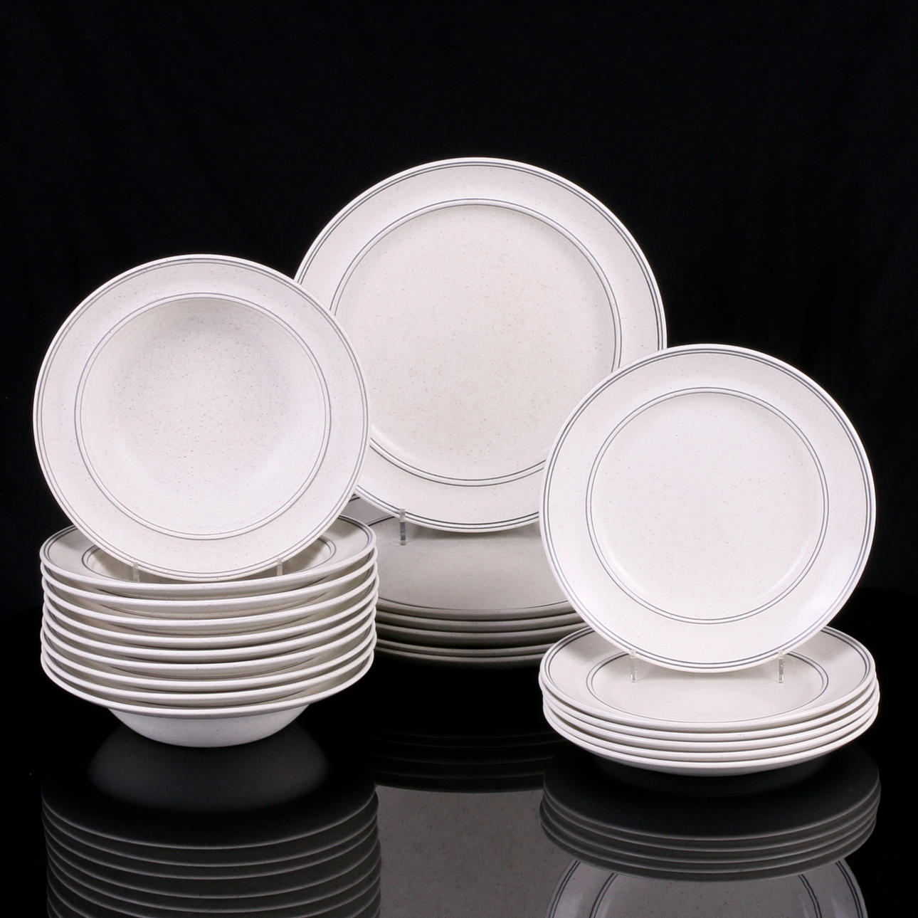PLATES, 22 pcs. Stoneware, "Birka", Stig Lindberg, Gustavsberg.