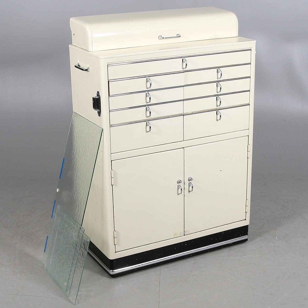 DENTIST CABINET, metal, Baisch, 1950s.