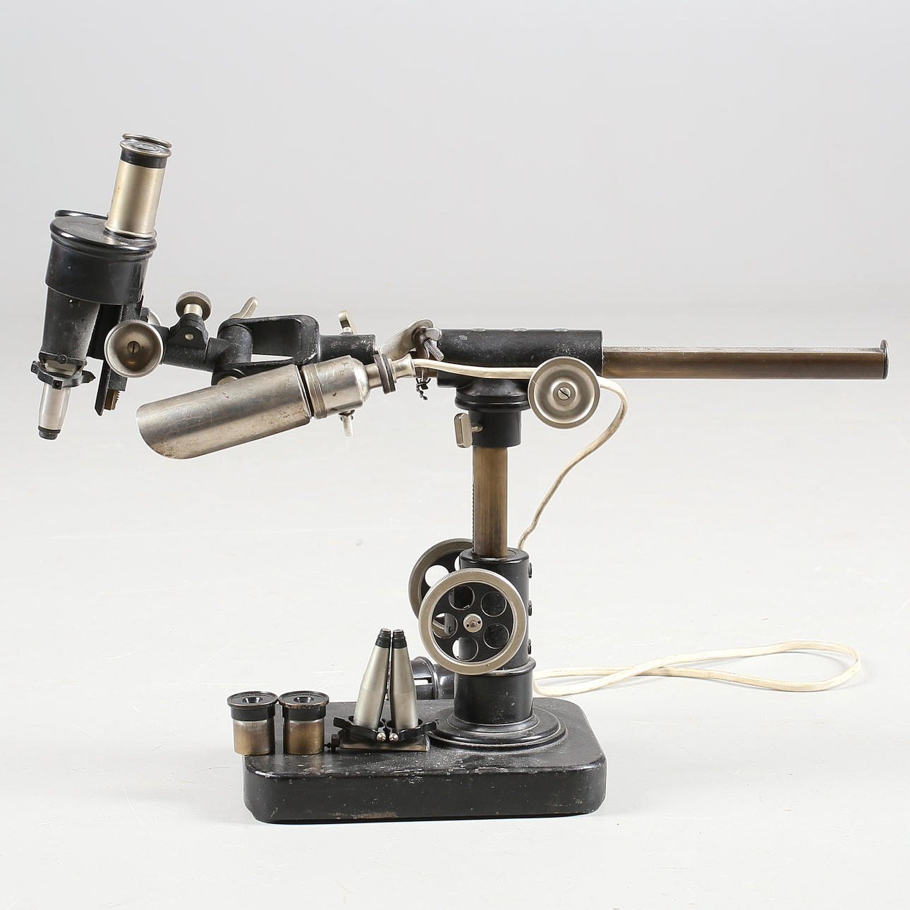 MICROSCOPE, Carl Zeiss Jena, early 20th century.
