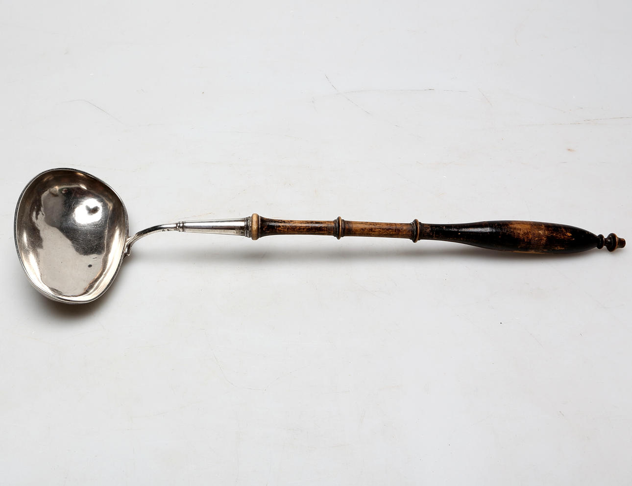 SUPPENKELLE, Silber, 1791, Gesamtgewicht ca. 148 Gramm.