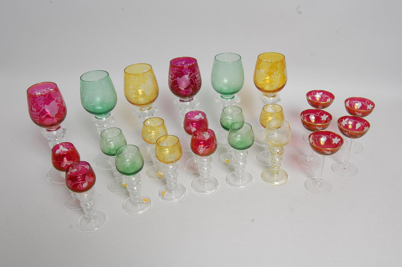 REMMARE, 18 delar, Trelleborgs glasbruk.