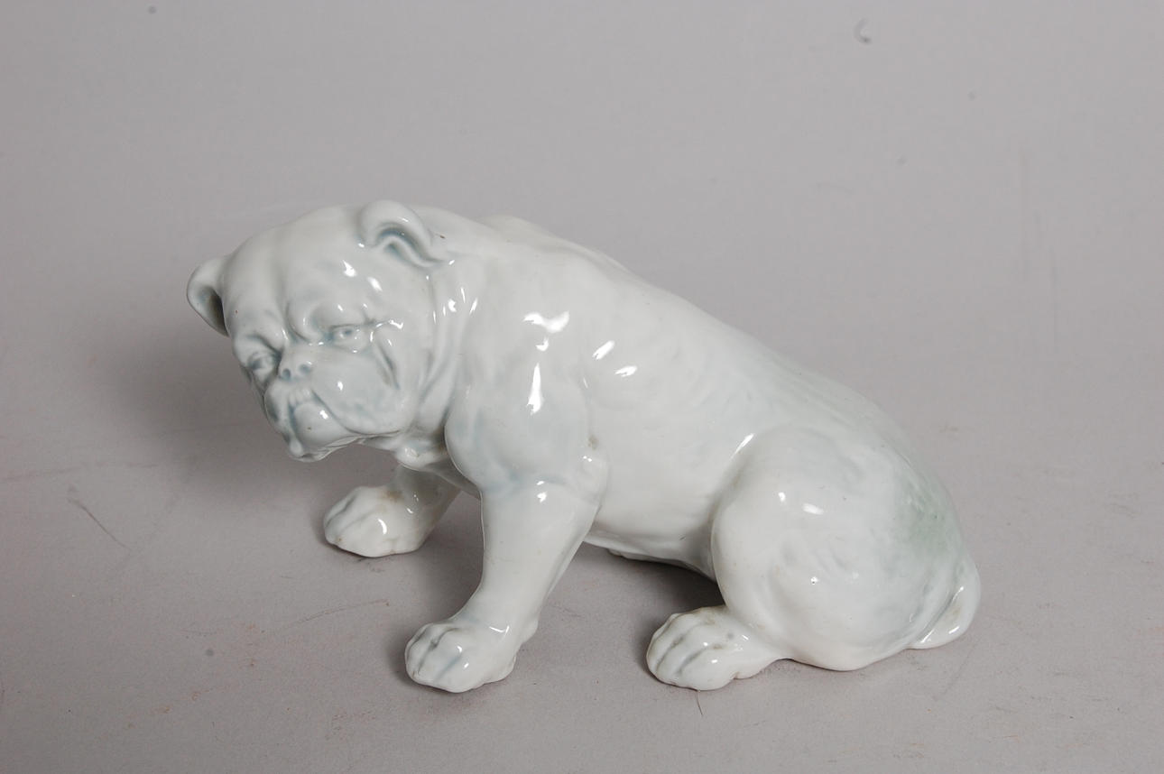 FIGURIN, porslin, " Bulldog ".
