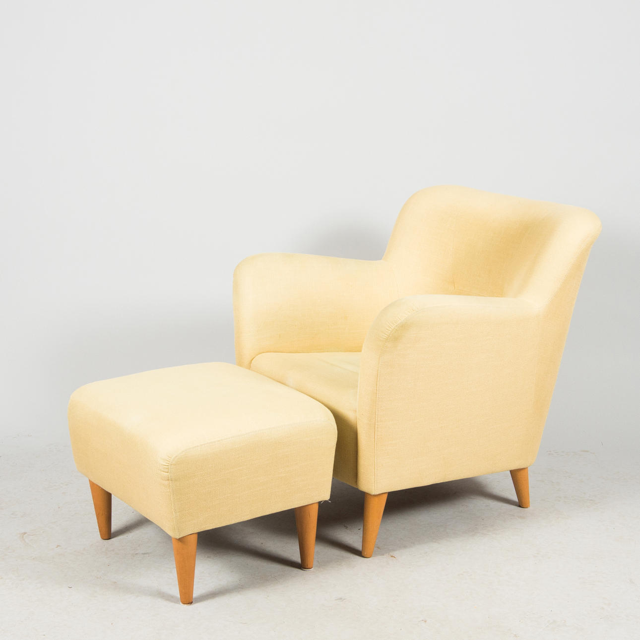 LÆNESTOL MED FODSTAD, Söderbergs, 1900/2000-tallet.