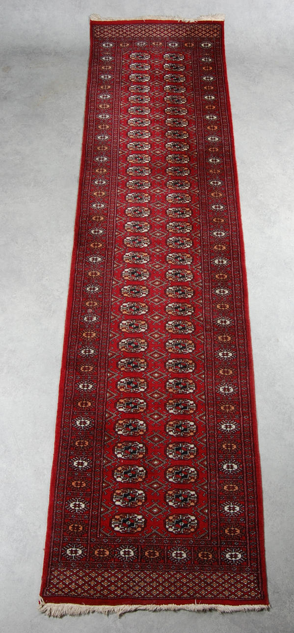 GALLERIMATTA, Turkmen, 313 x 79 cm.