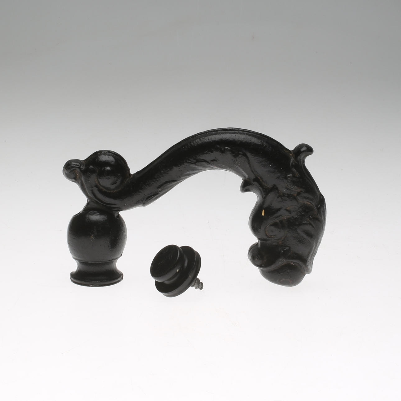 OVEKOPUTIN, valurauta, 1900-luku.