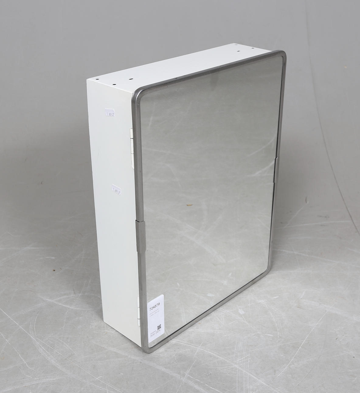 MEDICINSKAB, metal, 1900-tallet.