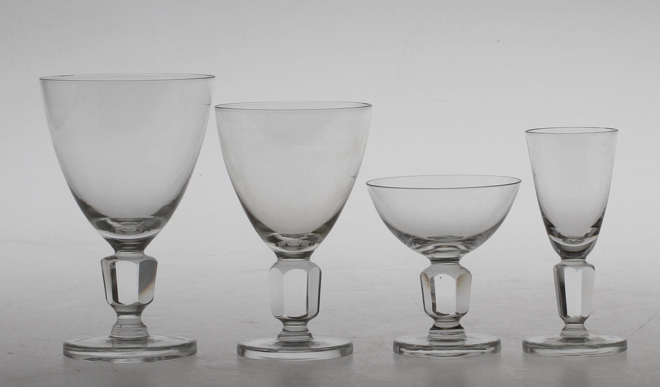 GLASSERVISDELAR, 30 delar, glas. Kosta, 1900-tal.