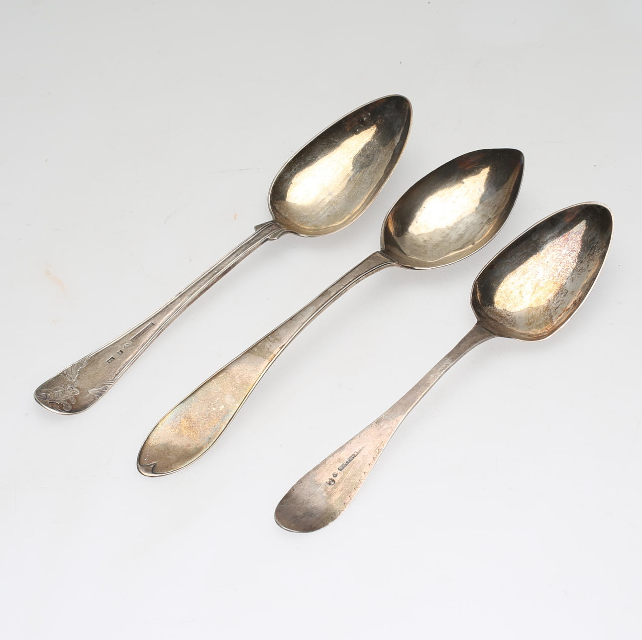 CUCHARAS, 3 piezas, plata, varios maestros, siglo XIX.