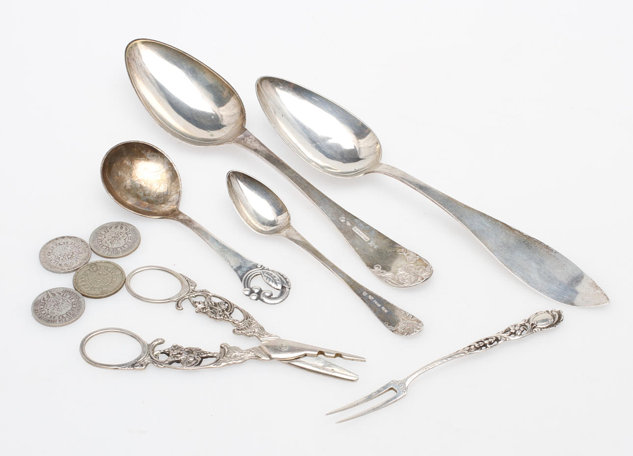 SILVERFÖREMÅL, 10 delar, vikt ca 190 gram.
