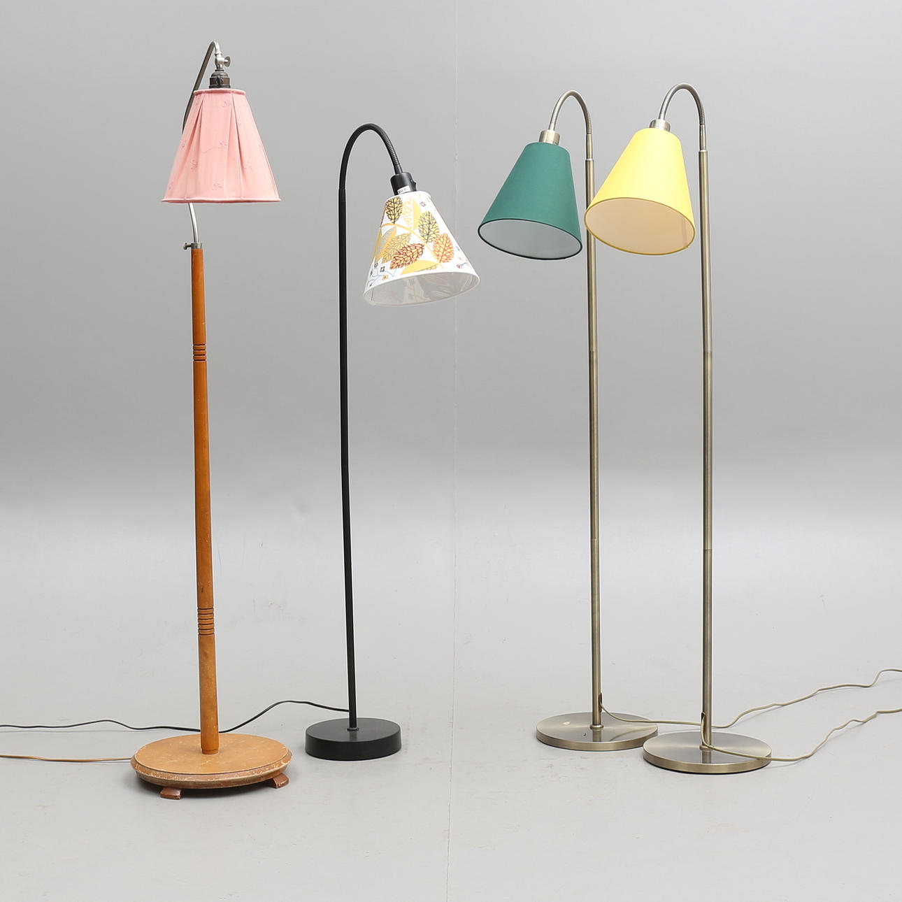 LATTIAVALAISIT mm. Ljushuset, Aneta, (4), 1900/2000s.