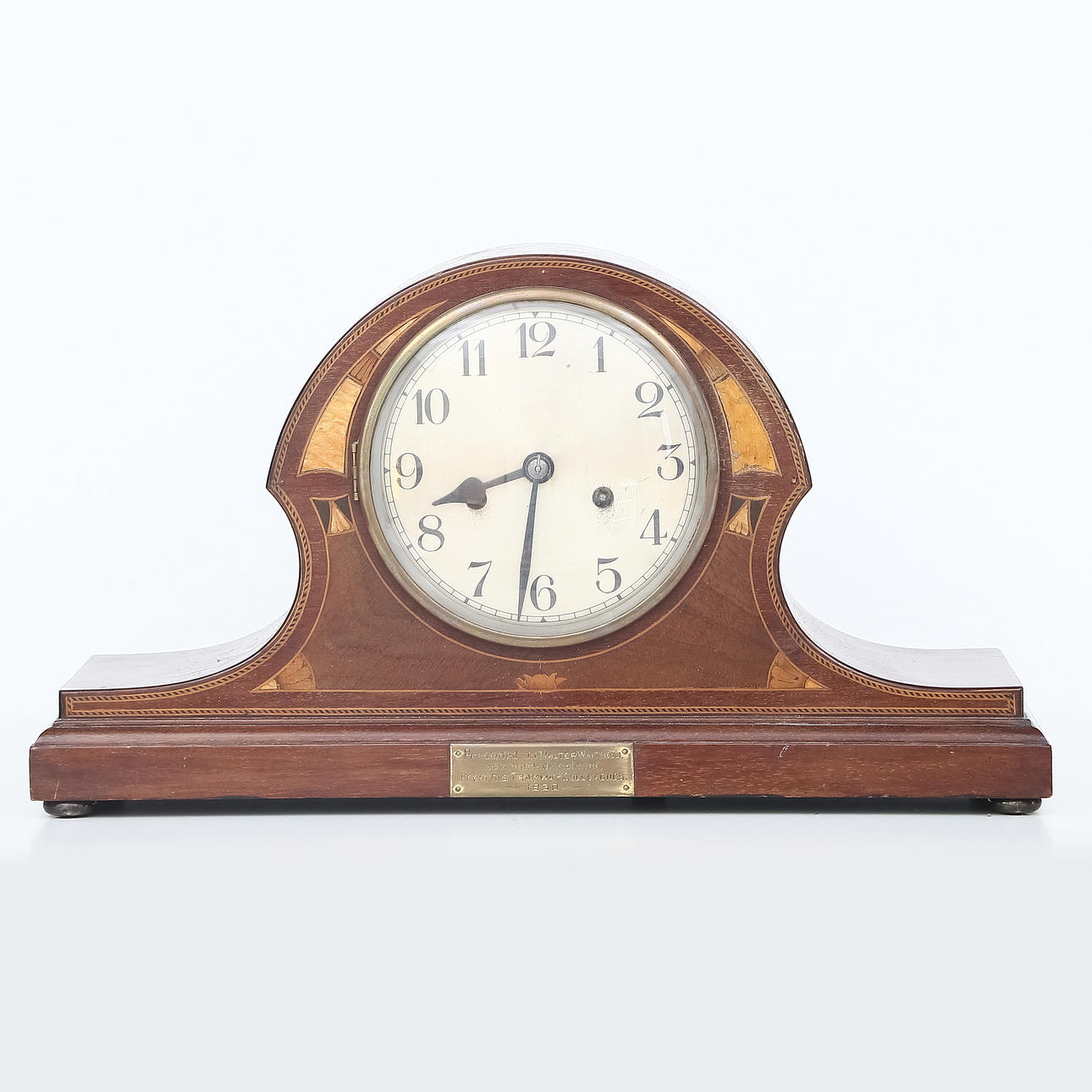 BORDSUR, Baduf, Tyskland.