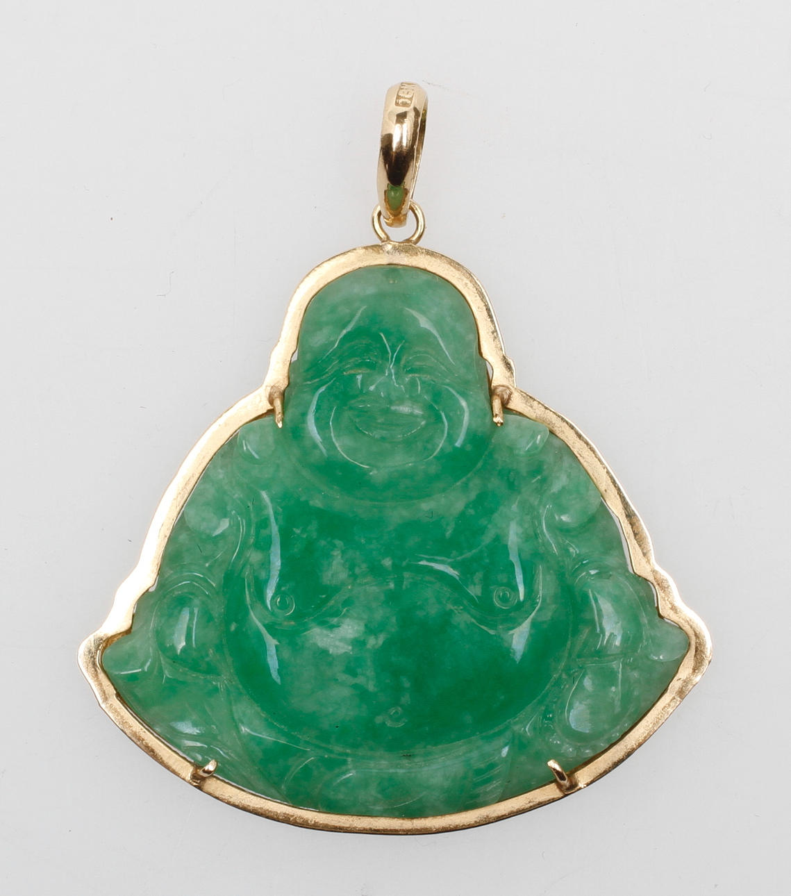 HÄNGE, jade samt 18k guld, vikt totalt 16,4 gram.