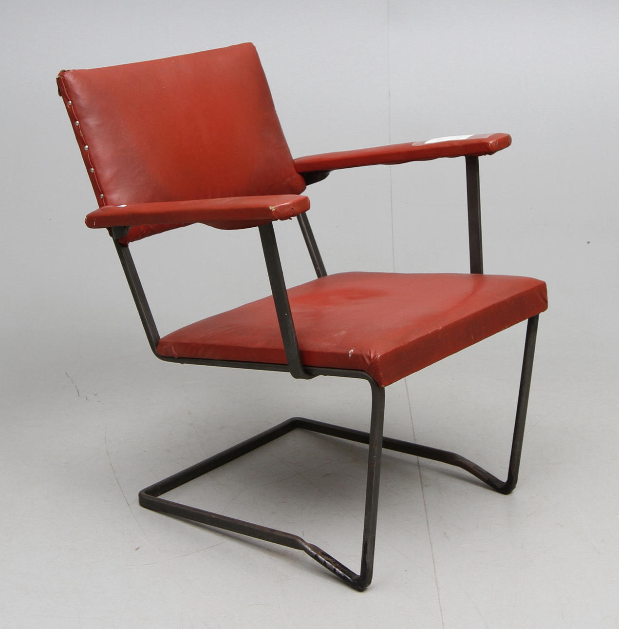 KARMSTOL, smide/galon, 1900 tal.