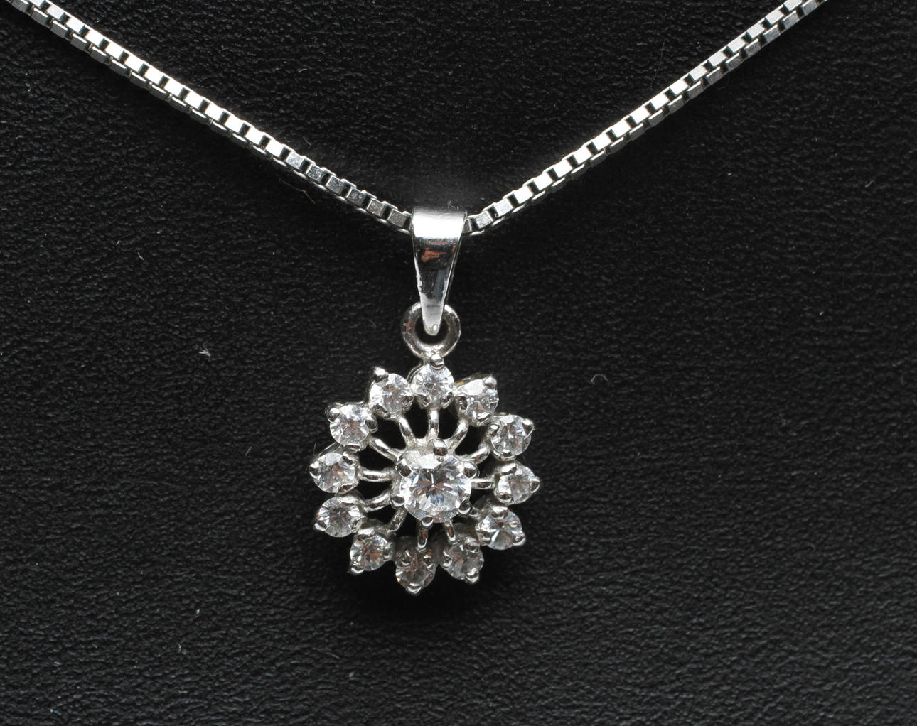 HALSSMYCKE, silver, Balestra, Italien.