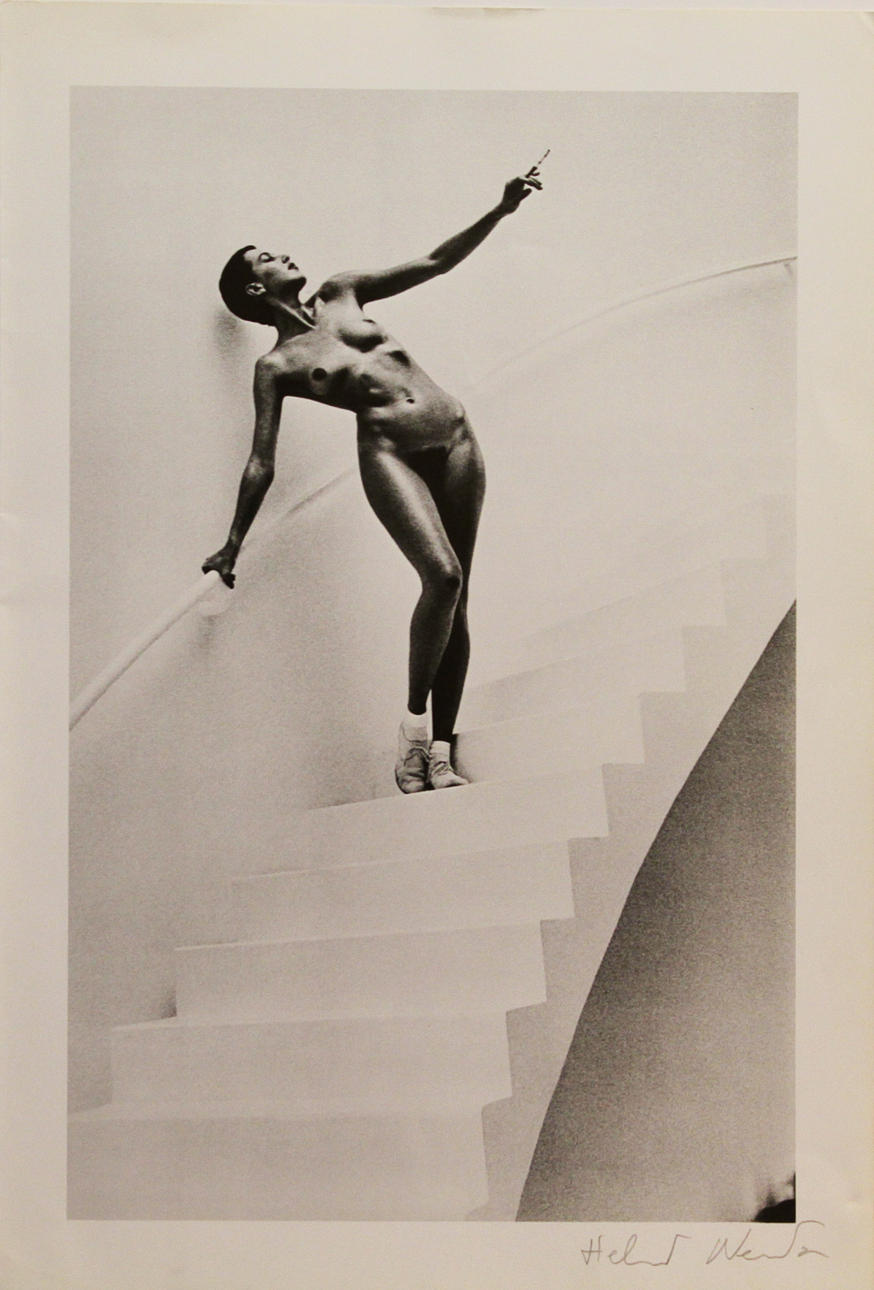 HELMUT NEWTON. "In My Studio Paris 1978" 1979. Offset print. Signerad med blyert.