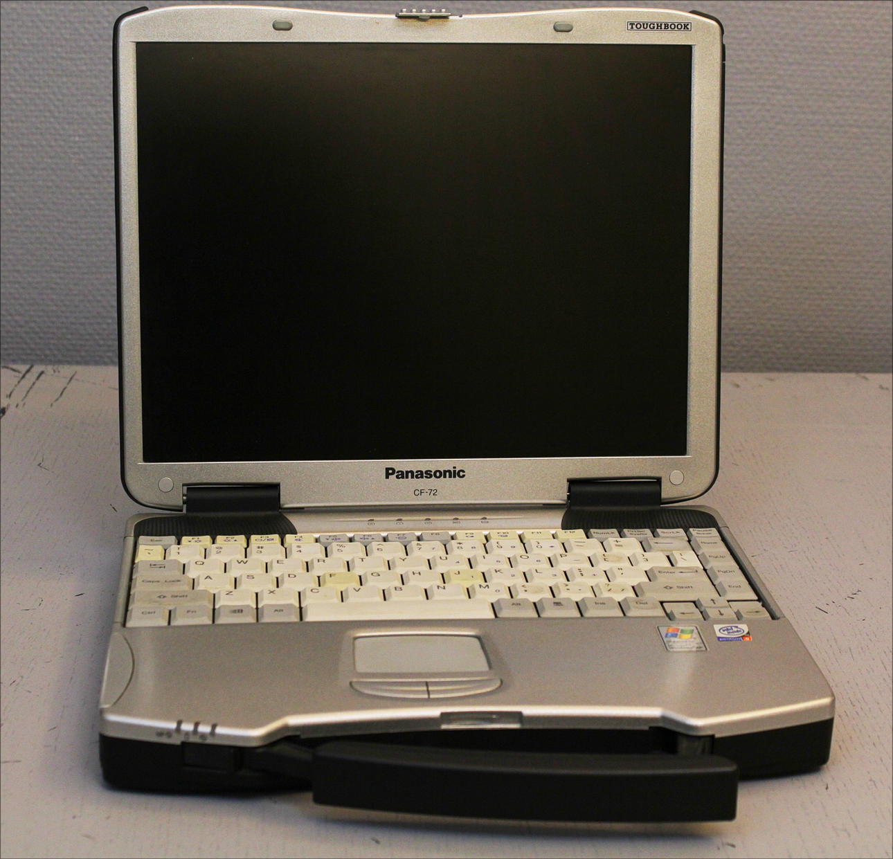 BÄRBAR DATOR. Modell No CF-72 Panasonic. Amerikansk modell för US Navy.