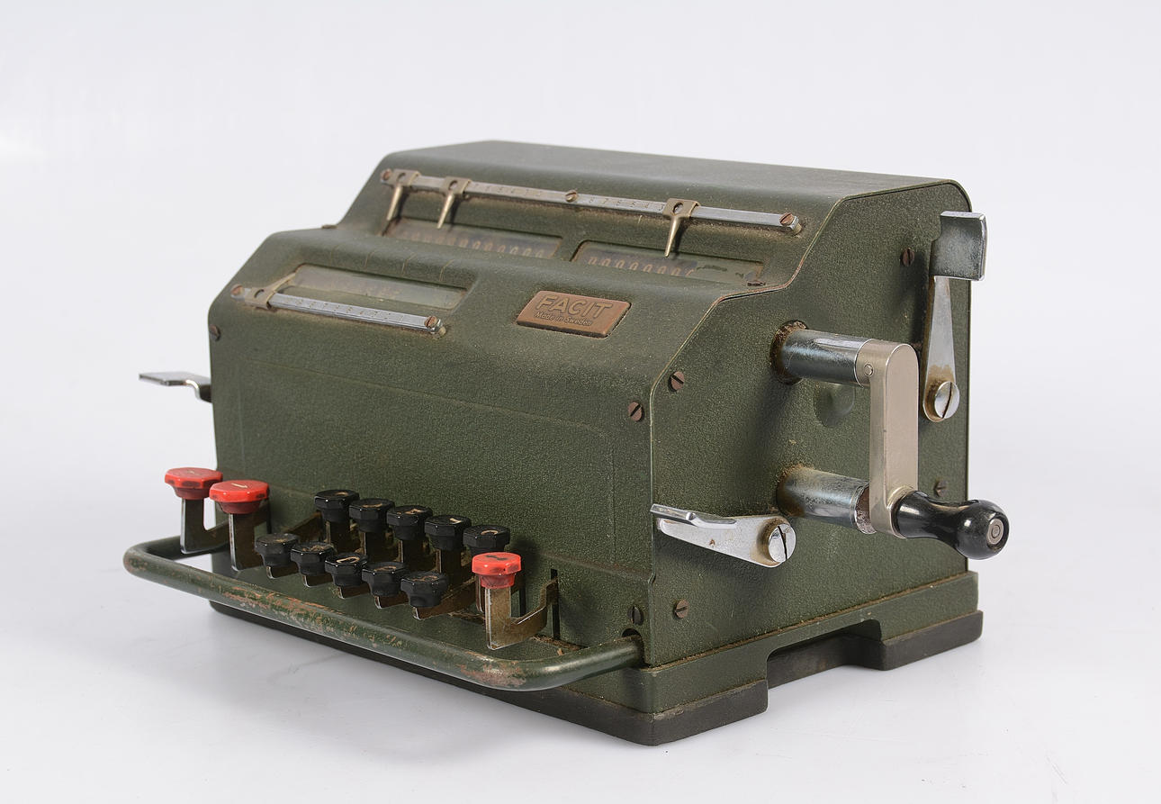 RÄKNEMASKIN, Facit.