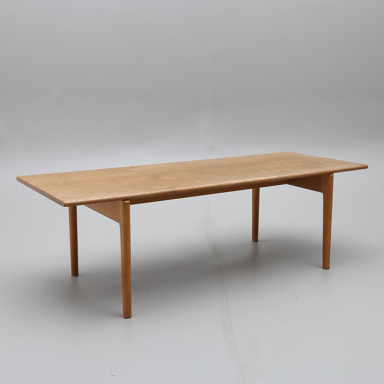 HANS J WEGNER. COFFEE TABLE, OAK, ANDREAS TUCK DENMARK.
