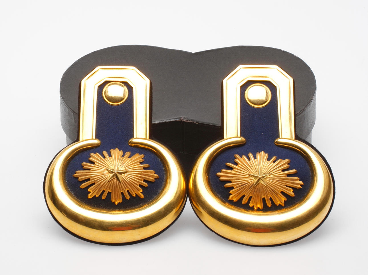 EPÅLETTER, ett par, Sverige.