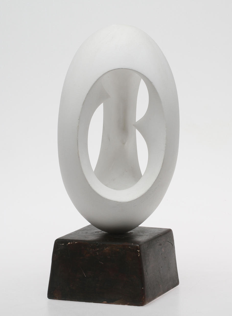 CHRISTOPHER GIBSON. Skulptur, gips, signerad samt daterad 93.