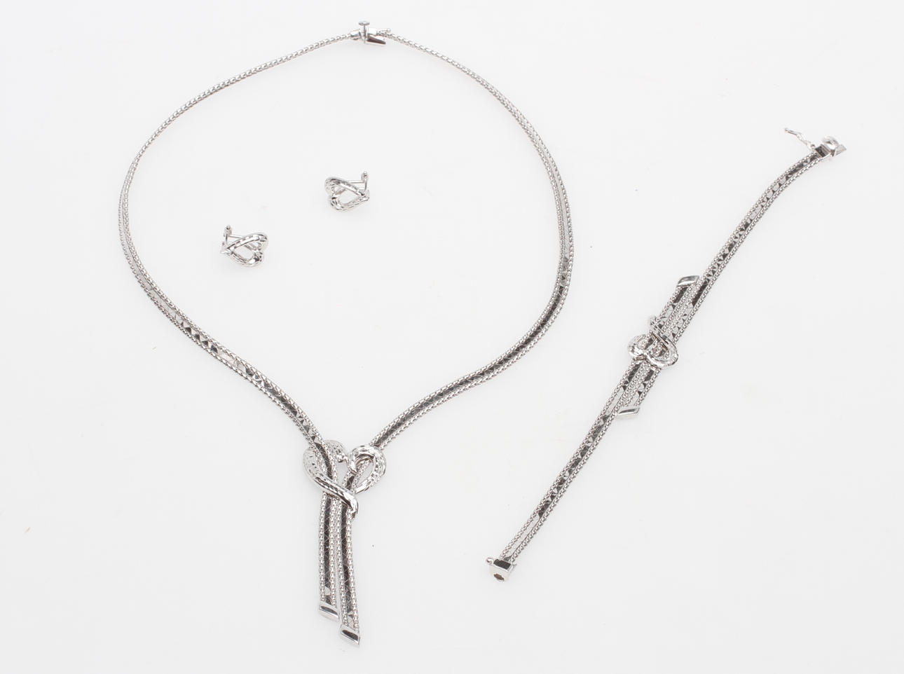 SMYCKESET VITGULD, 18k guld, DESIGN By Ronco Gioielli, vikt ca 36,7 gr.