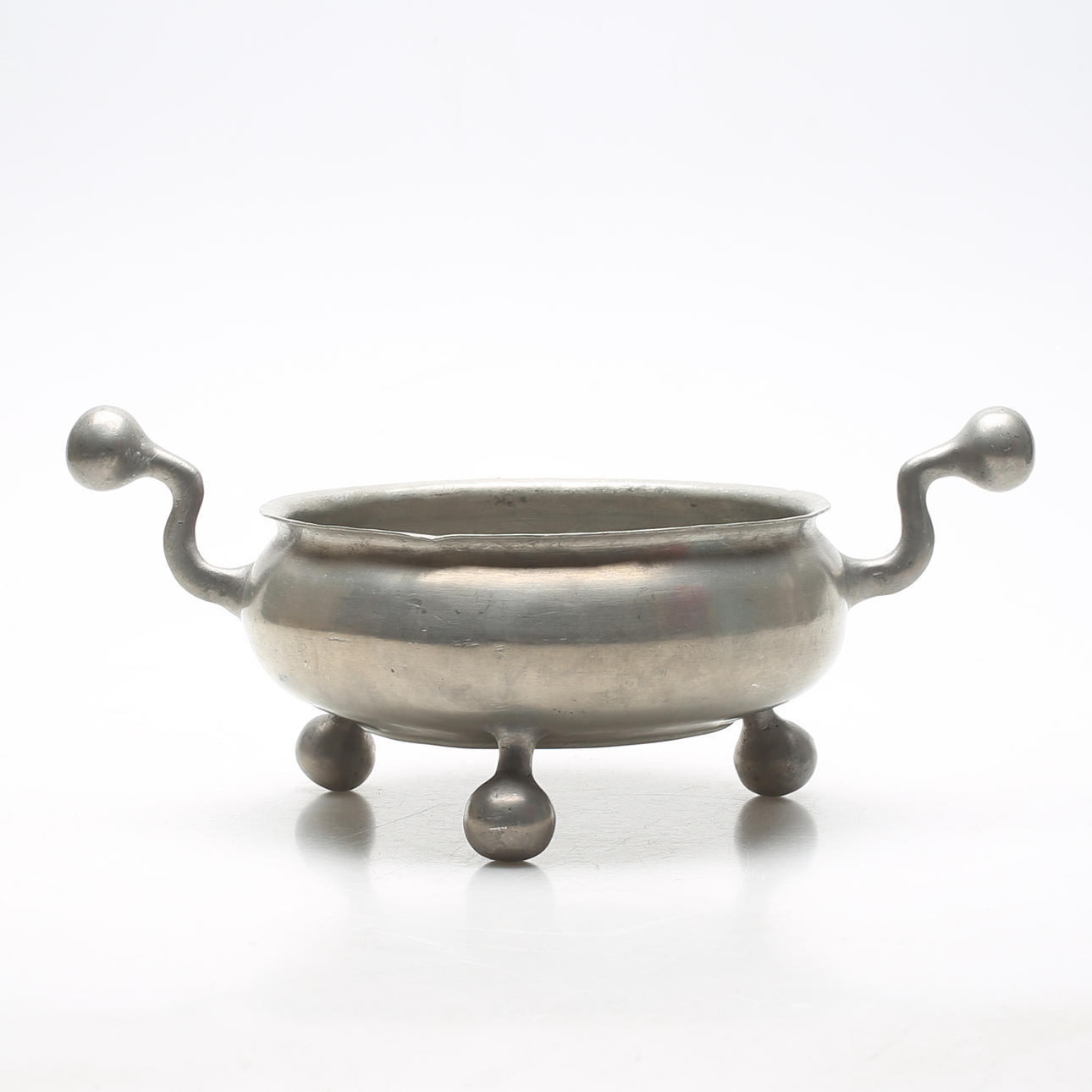 KALLSKÅLSSKÅL, tenn, 1700-tal.