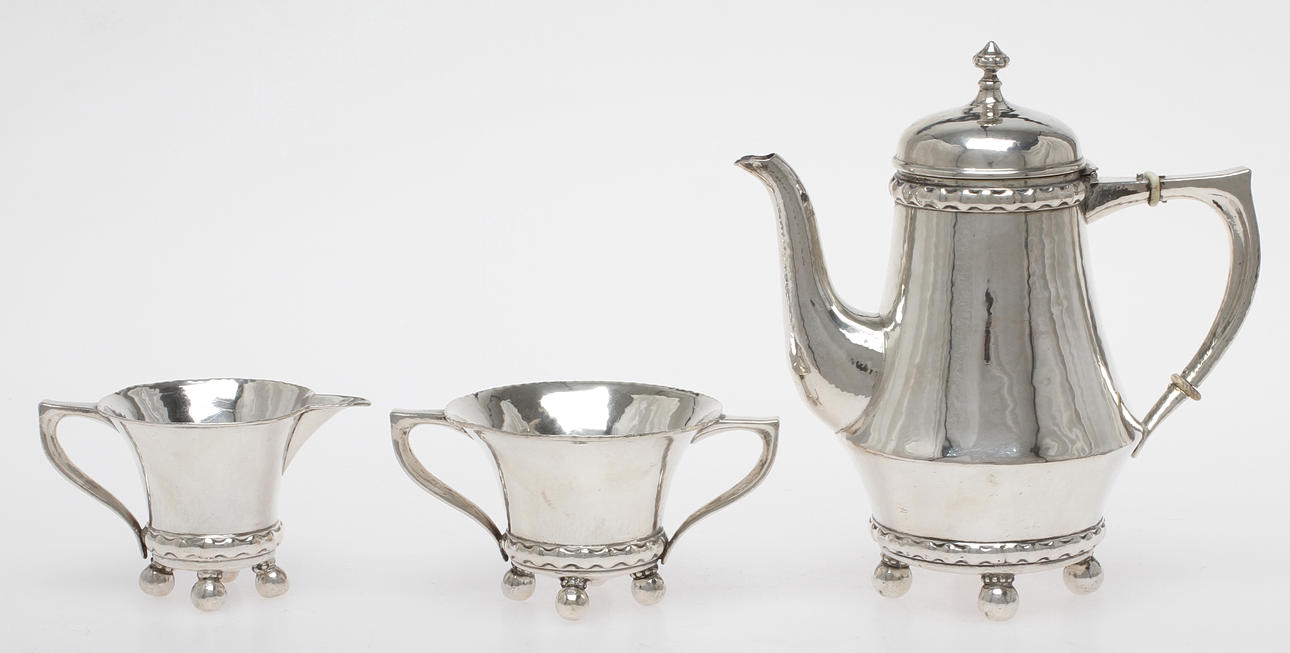 KAFFESERVIS, 3 delar, silver, K Andersson Stockholm 1917. Tot vikt ca 702 gram.