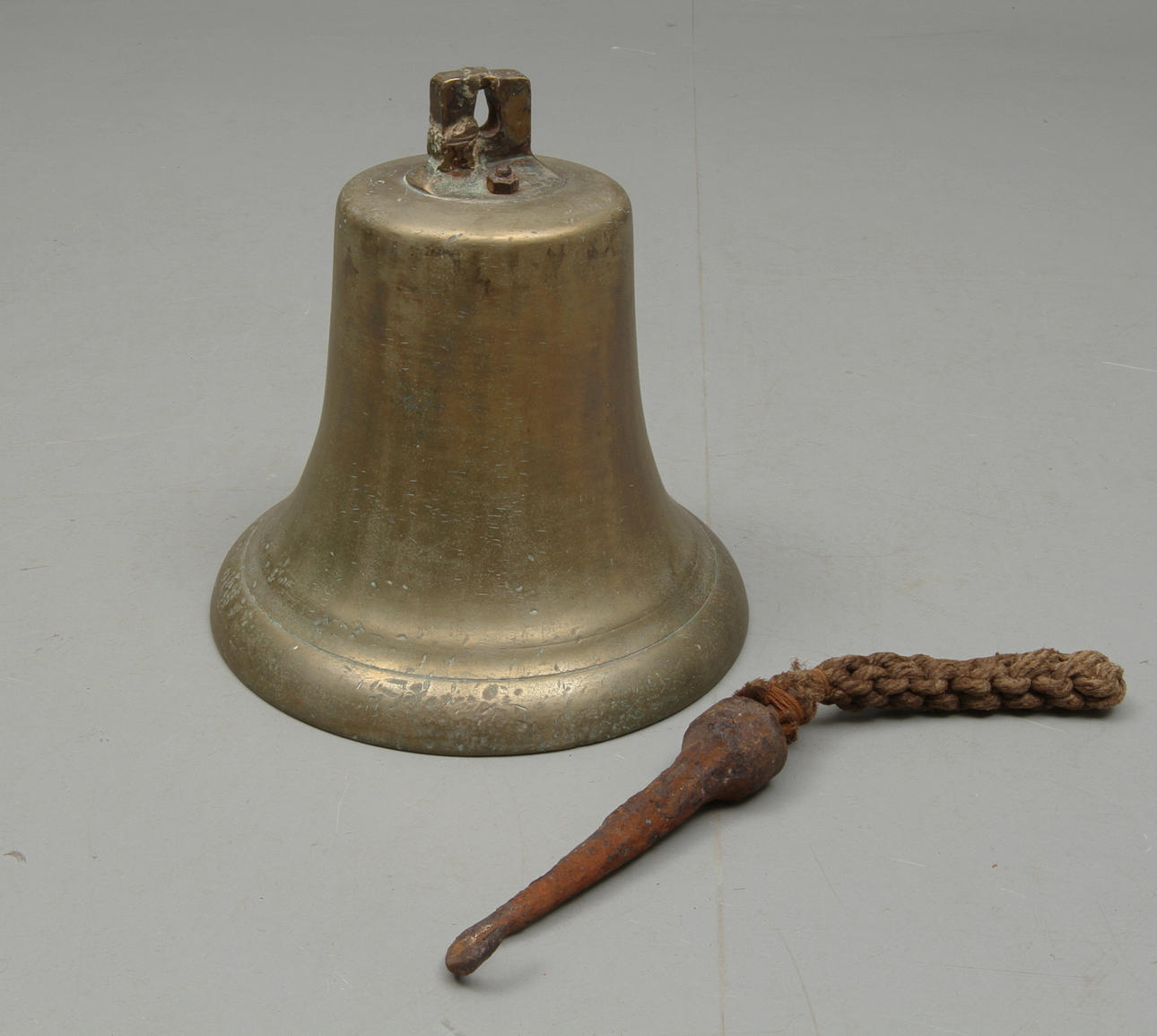 SKEPPSKLOCKA, mässing, 1800/1900-tal.