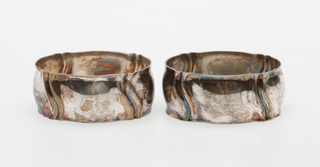 SERVIETTRINGAR, ett par, silver, rokokostil, 1900-tal.