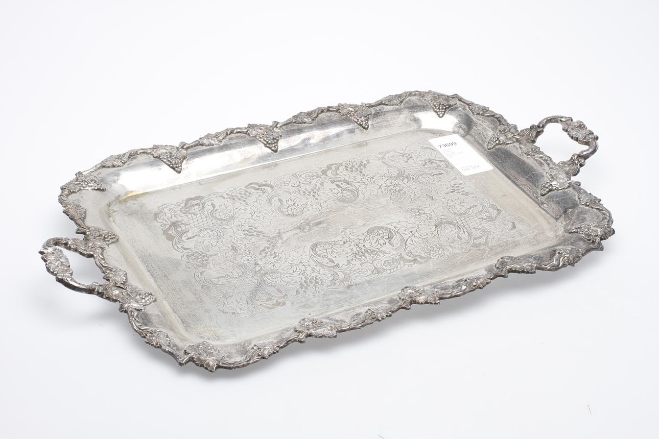 BRICKA, nysilver, sannolikt England, 1900-tal.