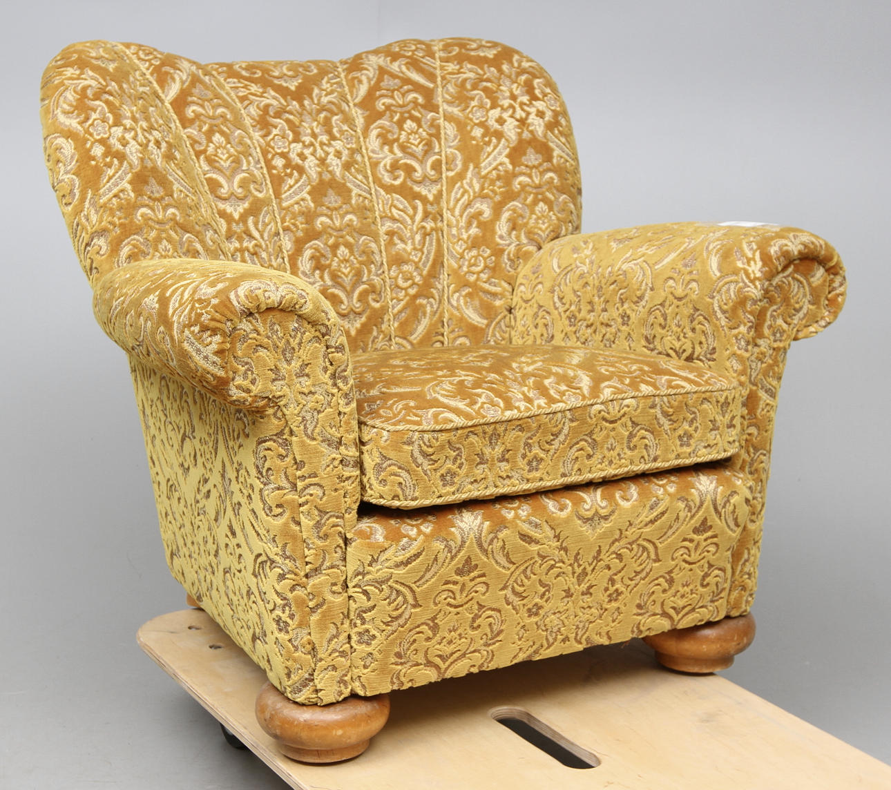 FÅTÖLJ, 1940/50 tal.