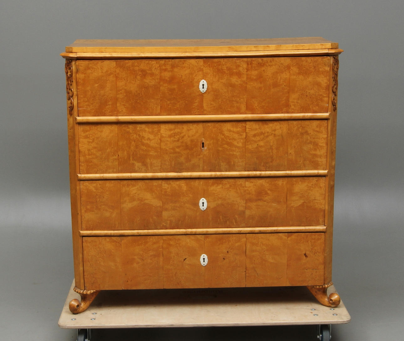 SKRIVBYRÅ, björkfanér, 1800-tal.