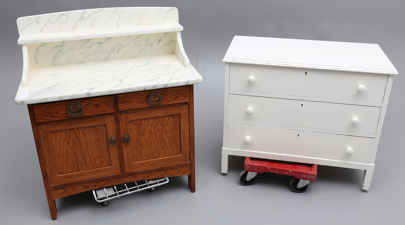 BYRÅ SAMT LAVOAR, 1900-talets första hälft.