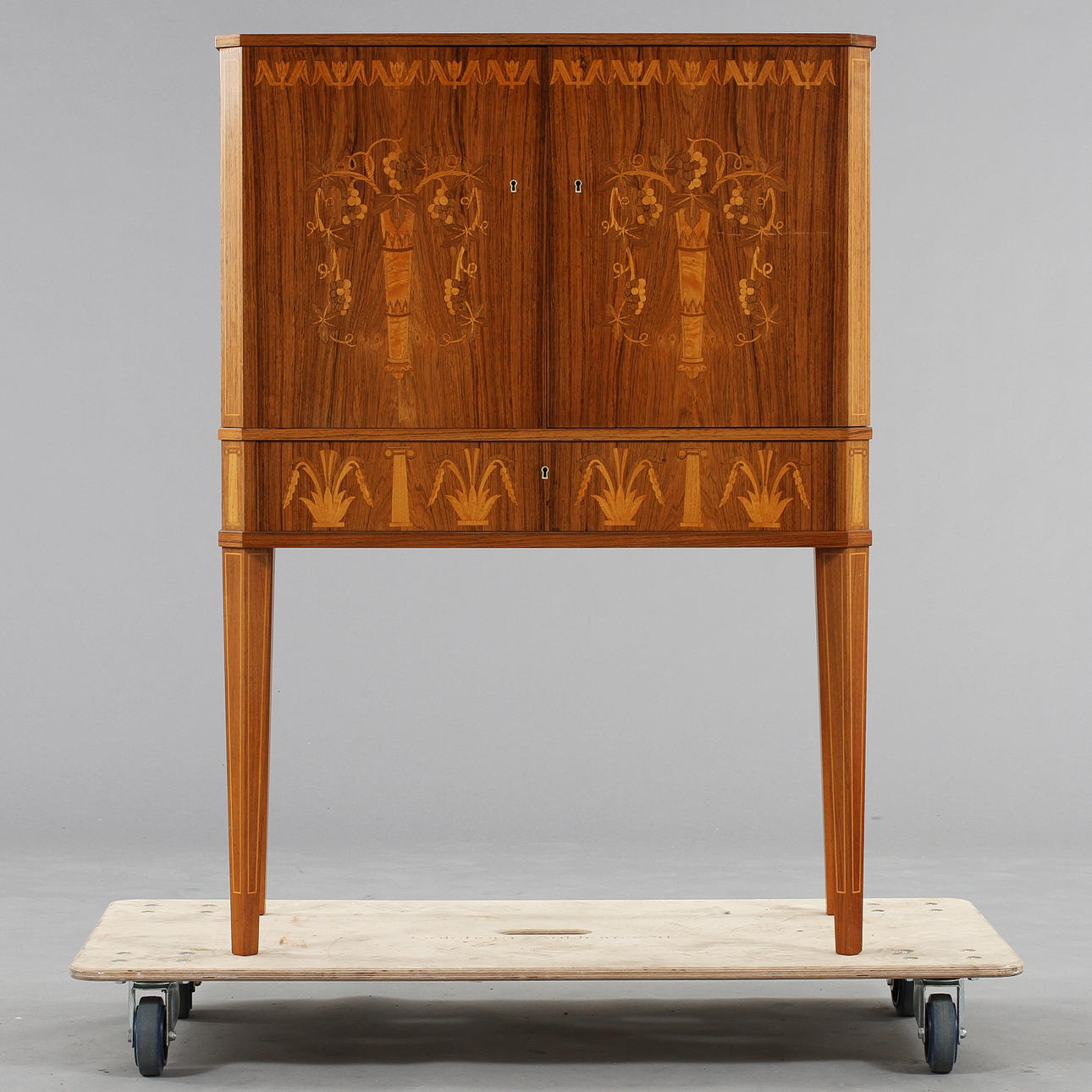 BARSKÅP, inläggningar, 1900-tal.