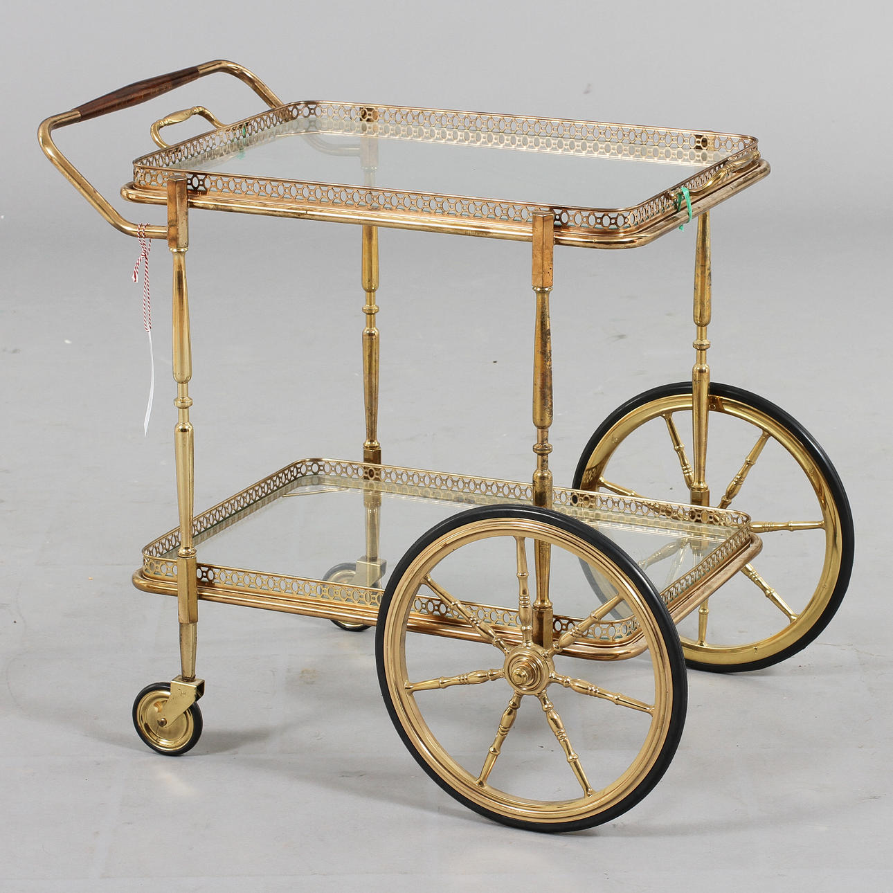 SERVERINGSVAGN, 1900-tal.