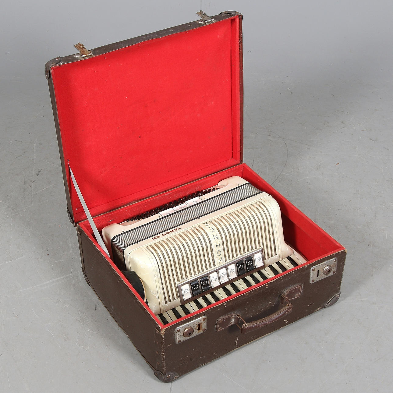 DRAGSPEL, Hohner, Tango II M, 1900-talets mitt.