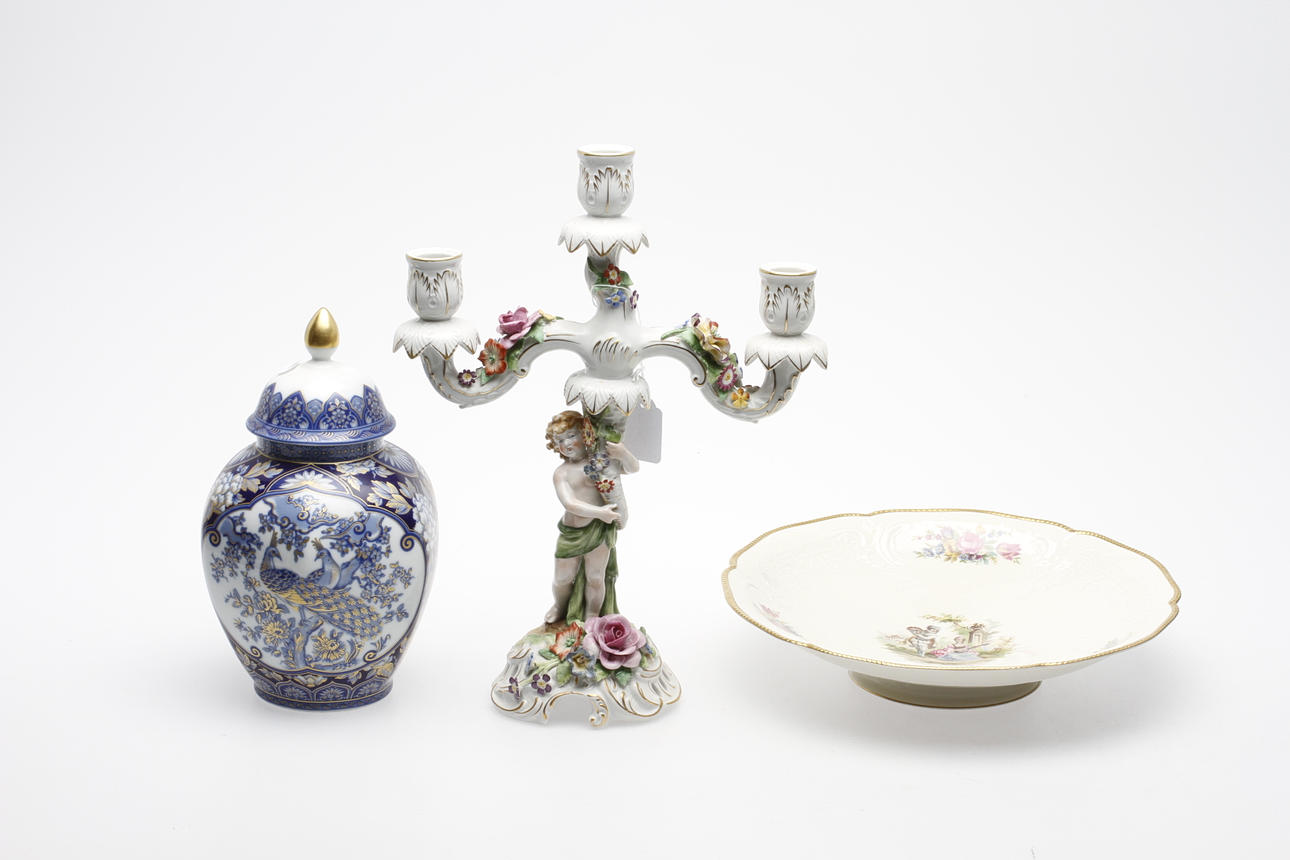 PORSLINSFÖREMÅL, 3 delar, Tyskland, 1900-tal.