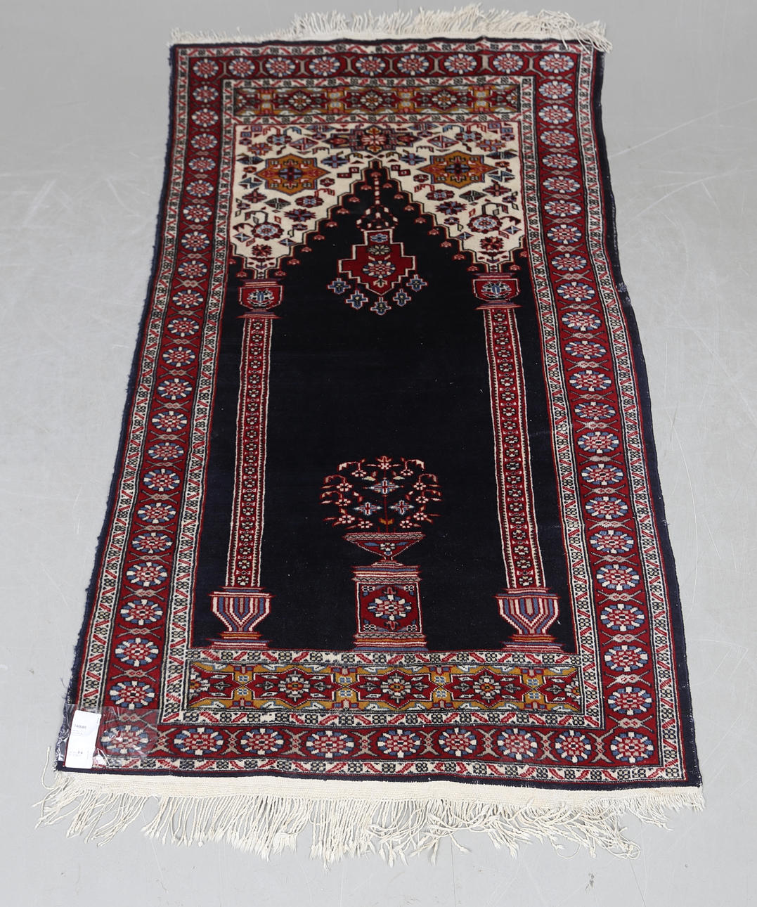 CARPET, oriental, approx. 164x100 cm.