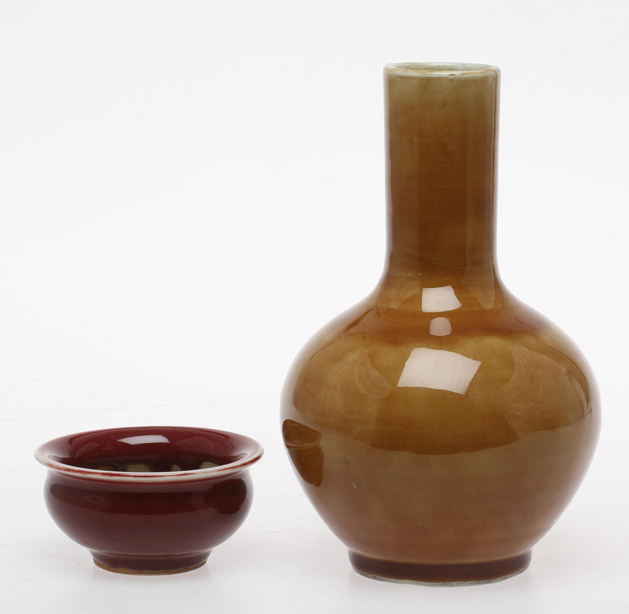 SKÅL och VAS, porslin, Kina.