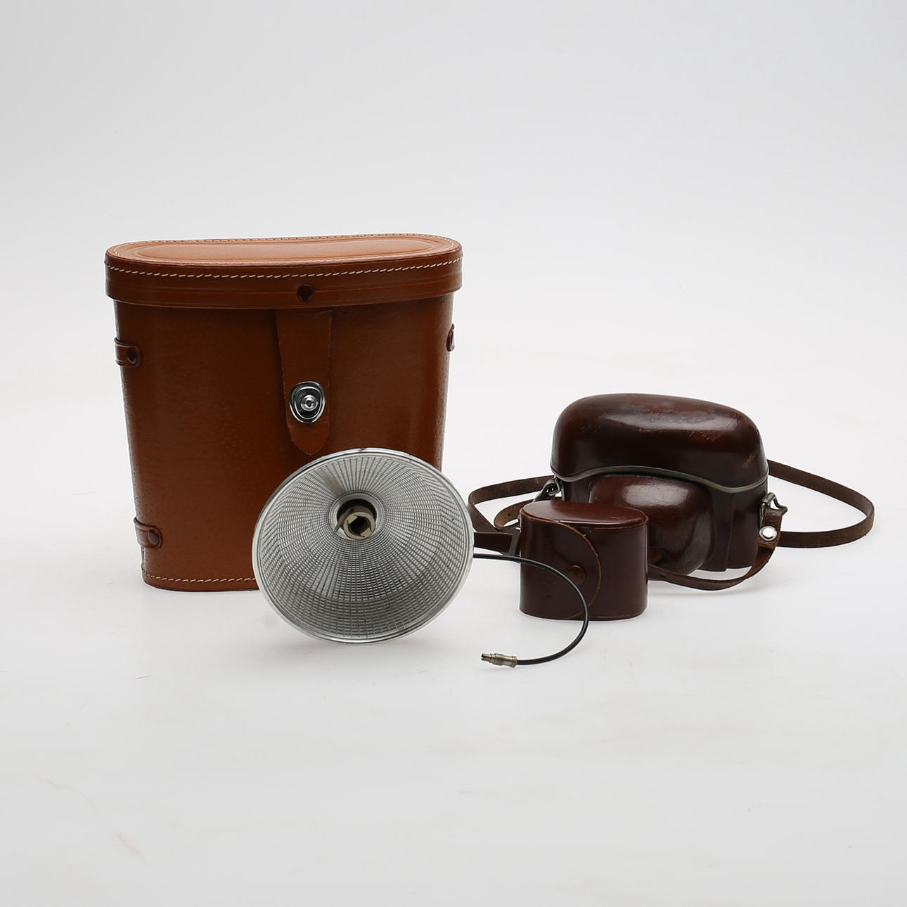 FERNGLAS und KAMERA, 1900.