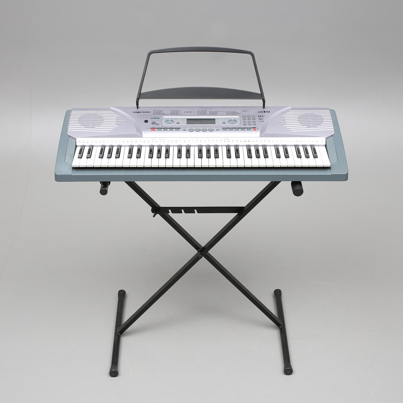 NÄPPÄIMISTÖ, Supreme M10.