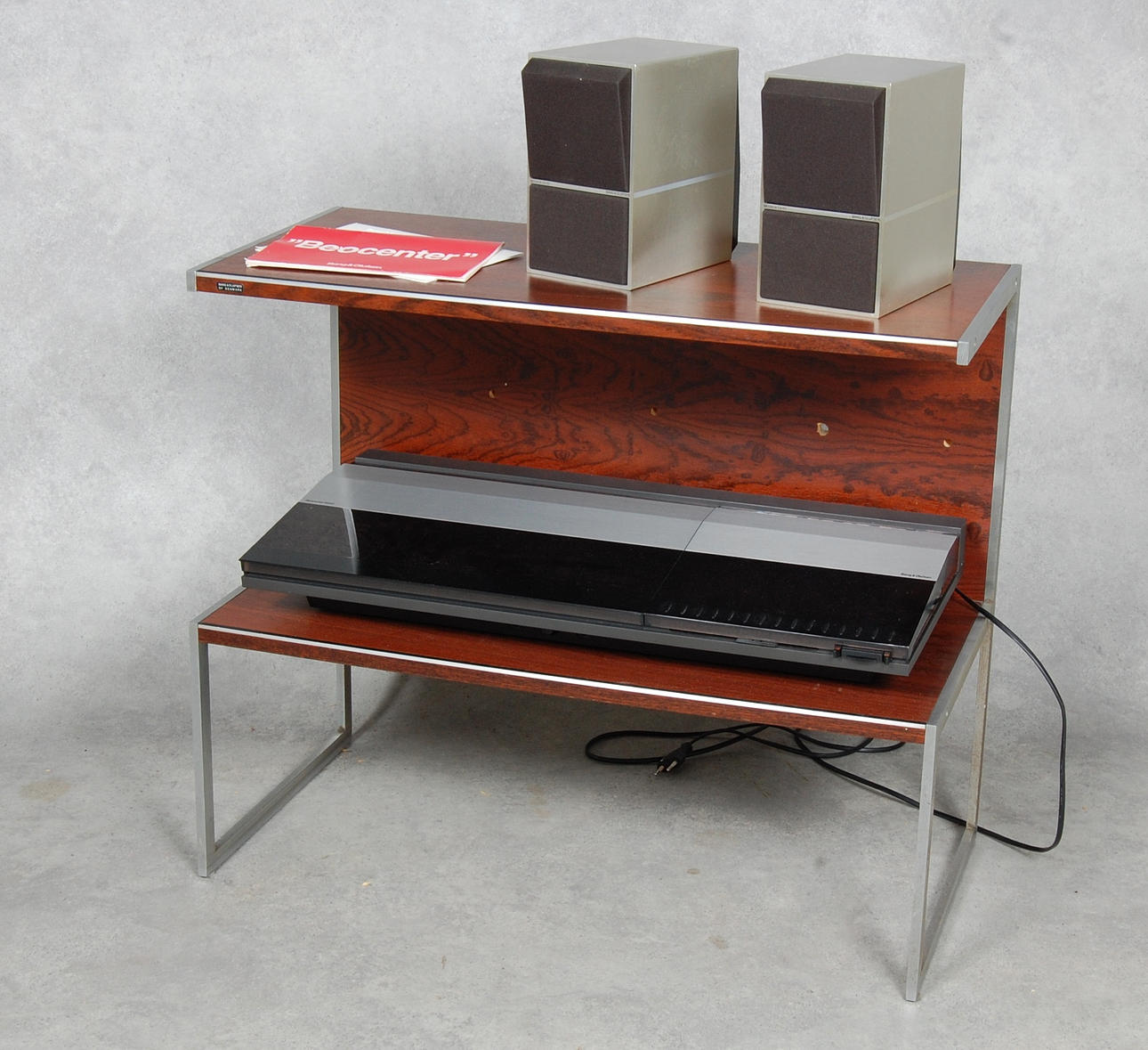 BEOCENTER 4000 Bang & Olufsen , kasettspelare, högtalare med BO möbel.