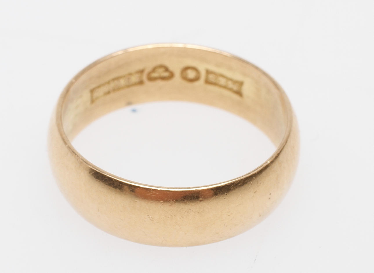 RING, 18k guld, vikt ca 7 gr.