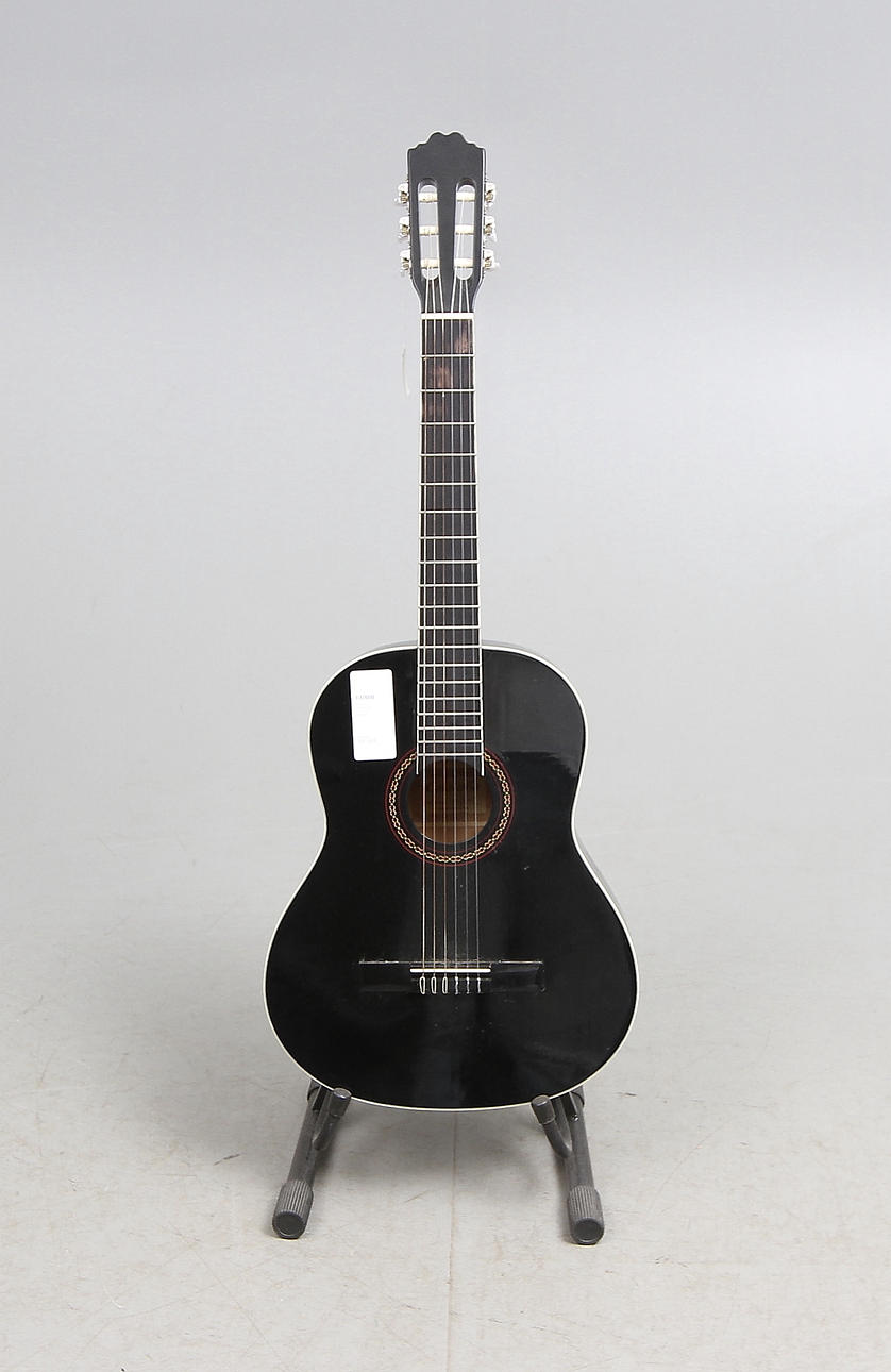 AKUSTISK GITARR, sgn-c81-po, Cataluña.